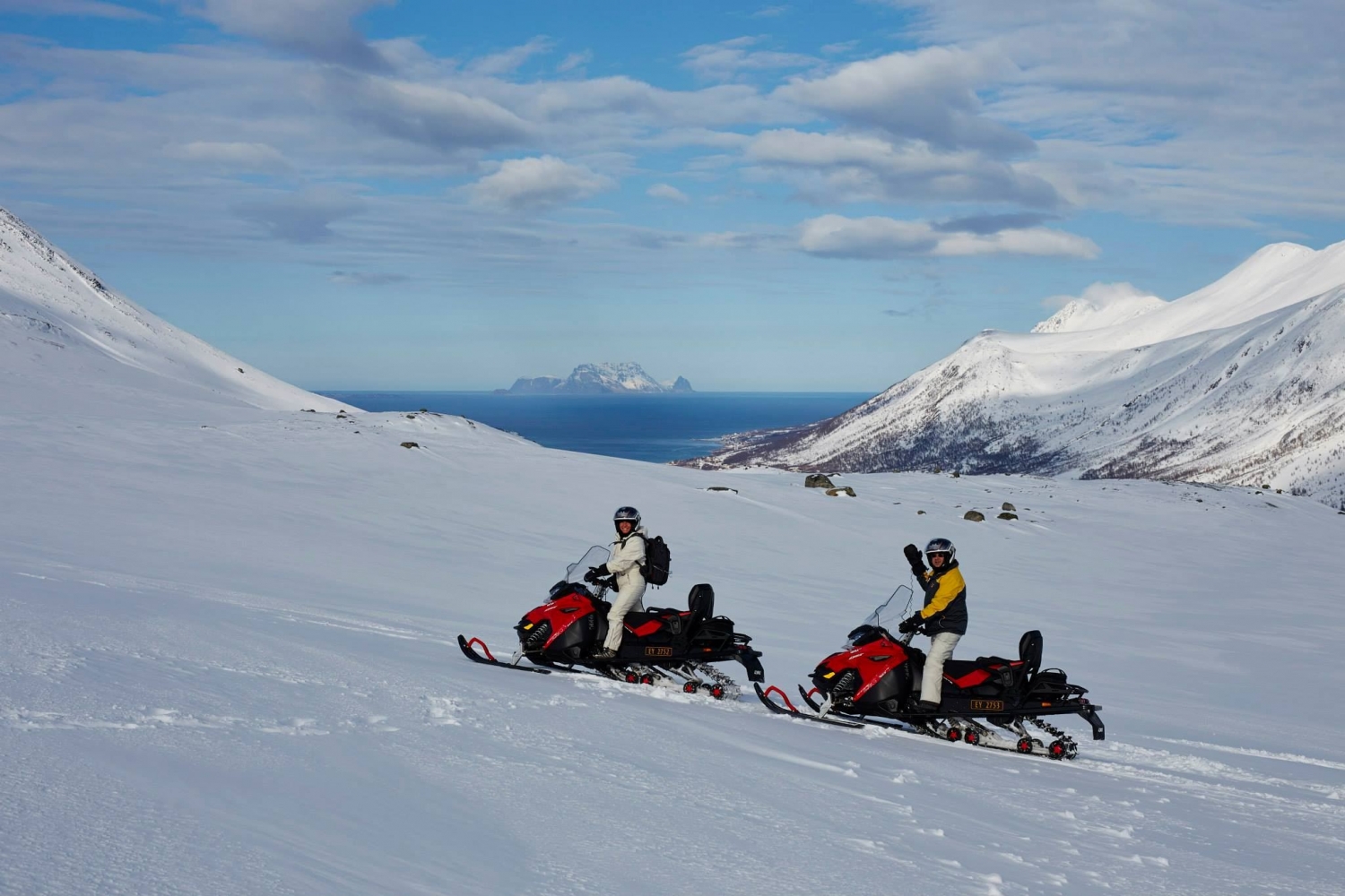 Snowmobiling with Green Gold of Norway