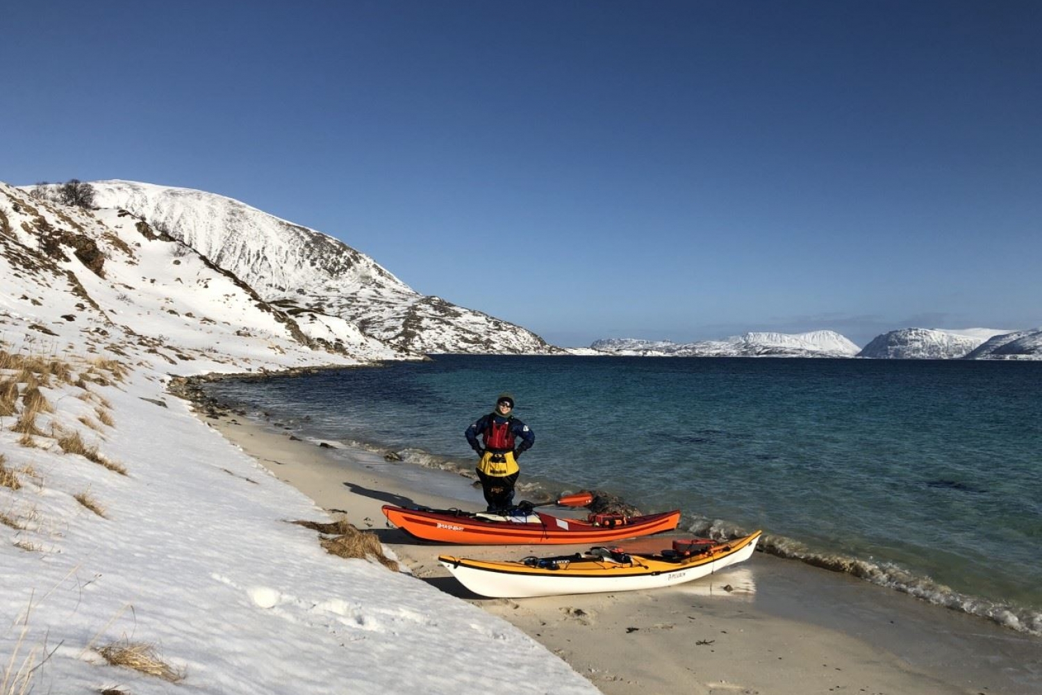 Three days Arctic Camp with kayaking, skiing and snowshoeing