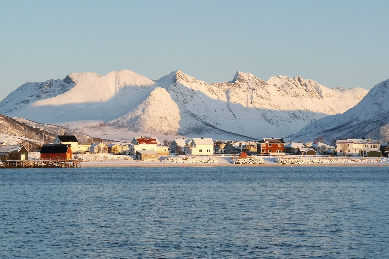 Arktisk fjordtur til Sommarøy og omegn i en liten gruppe