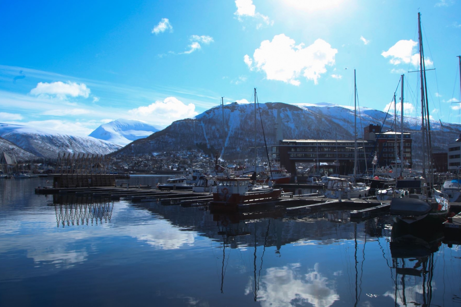 tranquil scene of Tromsø marina