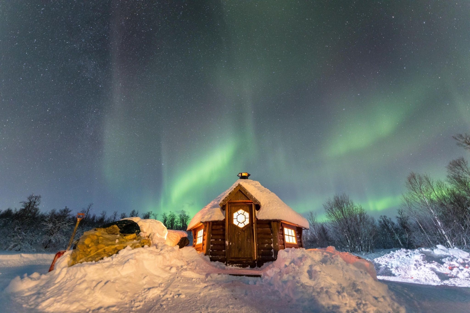 grill hut and northern lights