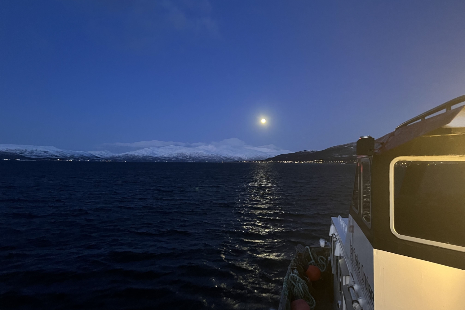 Blålys cruise rundt Tromsøya