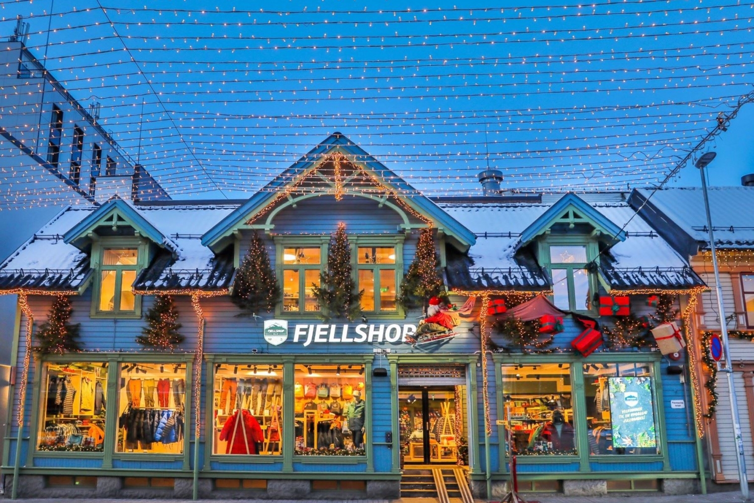Fjellshop store from the entrance with Christmas decorations