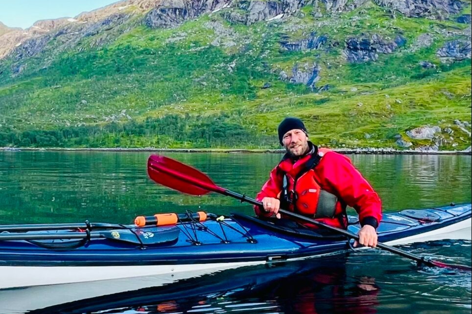 Guided sea kayaking tour
