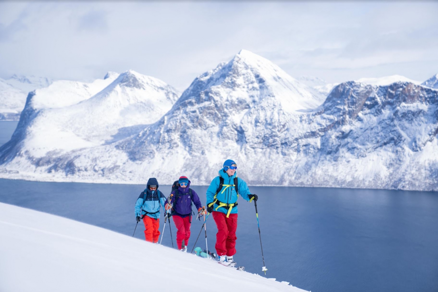 Tre personer på ski tur